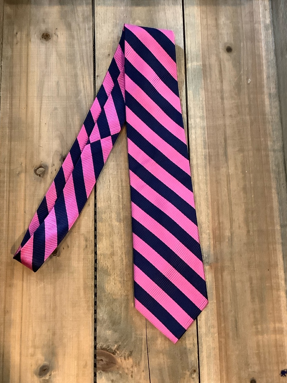 PAUL FREDRICK 100% Silk Pink/Blue Striped Preppy Professional Wedding Guest Tie